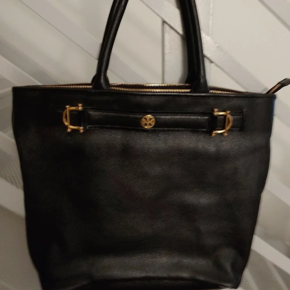 Tory Burch Jaden Horsebit Large Black Leather Zippered Tote Logo - Picture 1 of 11